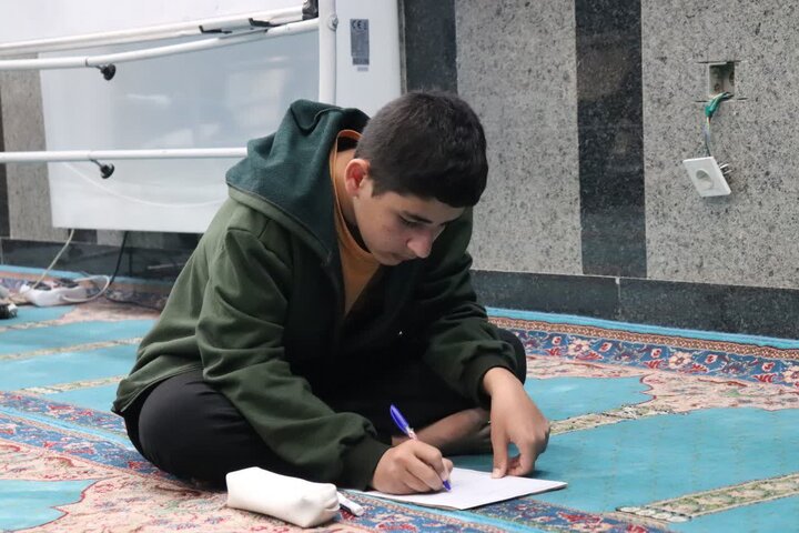 تصاویر/ برگزاری آزمون اختبار و تثبیت طلاب ورودی مدرسه علمیه شهید امام خامنه‌ای ارومیه