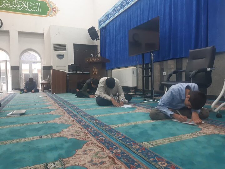 تصاویر/ برگزاری آزمون اختبار و تثبیت طلاب ورودی مدرسه علمیه شهید امام خامنه‌ای ارومیه