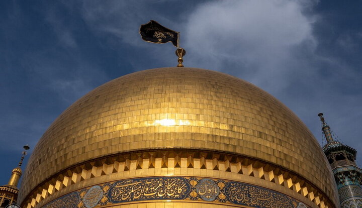 Photos/Le sanctuaire de Hazrat Masoumeh à Qom se pare des couleurs du deuil de Fatima al-Zahra