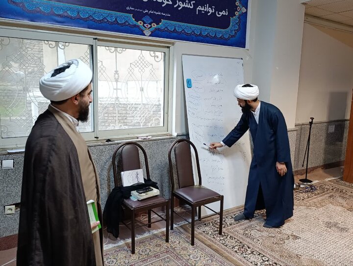 تصاویر / حضور مدیر حوزه علمیه مازندران، در کارگاه صرف ویژه طلاب المپیادی