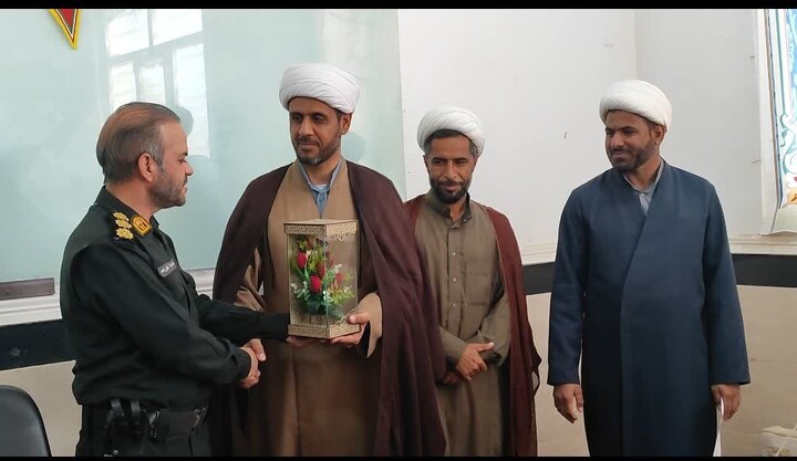 تصاویر/ برگزاری سومین جلسه از سلسله جلسات درس اخلاق در مدرسه علمیه امیرالمؤمنین (ع) شهرستان رودبارجنوب