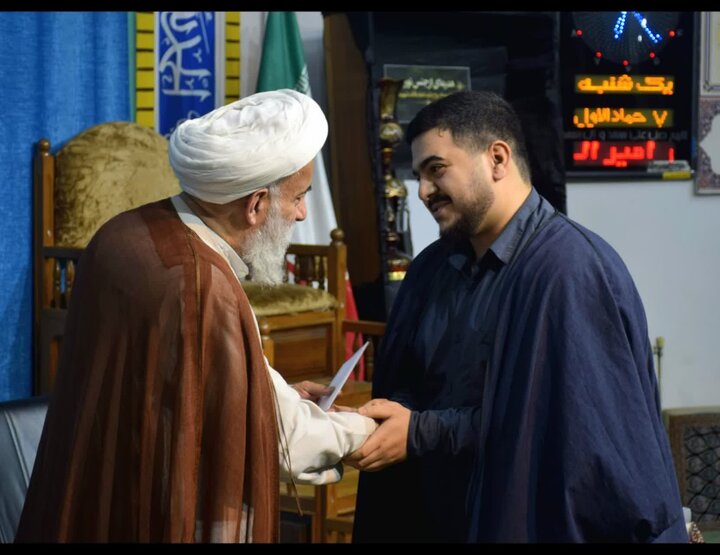 تصاویر / تجلیل از طلاب ممتاز سال گذشته در مدرسه علمیه خاتم الانبیاء (ص) بابل