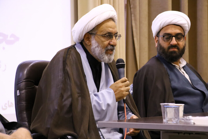 تصاویر| نشست مدیران مدارس علمیه اصفها با رئیس مرکز خدمات حوزه های علمیه کشور