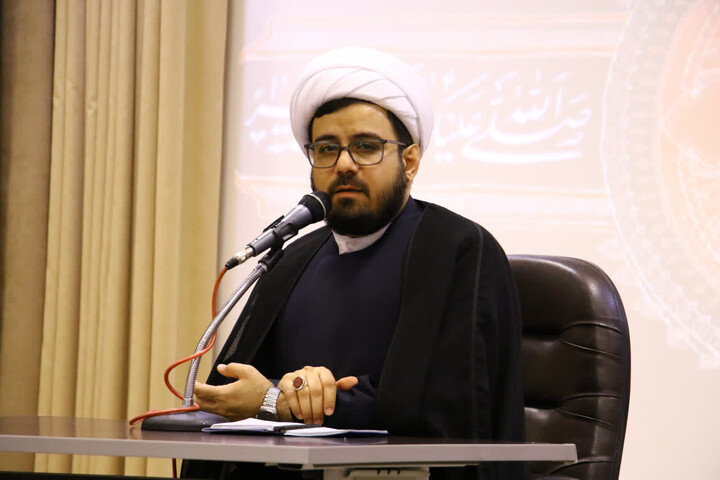 تصاویر| نشست مدیران مدارس علمیه اصفها با رئیس مرکز خدمات حوزه های علمیه کشور