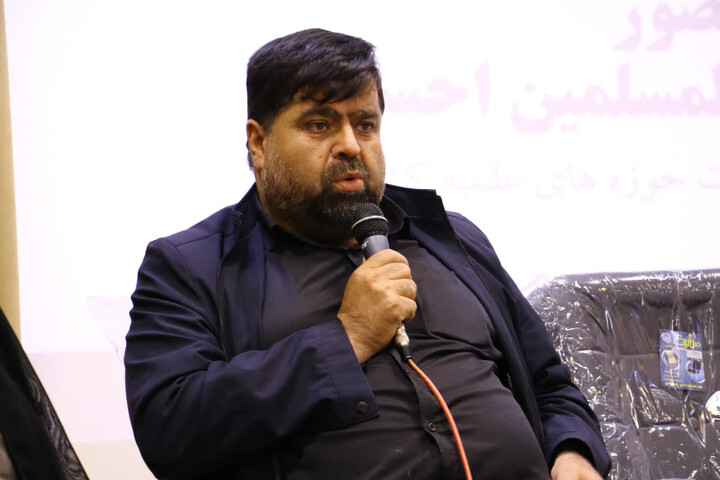تصاویر| نشست مدیران مدارس علمیه اصفها با رئیس مرکز خدمات حوزه های علمیه کشور
