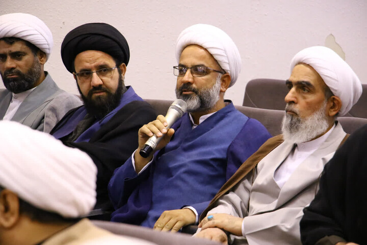 تصاویر| نشست مدیران مدارس علمیه اصفها با رئیس مرکز خدمات حوزه های علمیه کشور