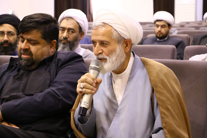 تصاویر| نشست مدیران مدارس علمیه اصفها با رئیس مرکز خدمات حوزه های علمیه کشور