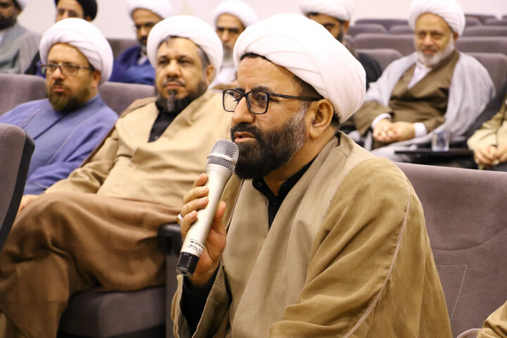 تصاویر| نشست مدیران مدارس علمیه اصفها با رئیس مرکز خدمات حوزه های علمیه کشور