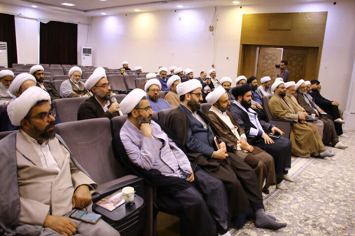 تصاویر| نشست مدیران مدارس علمیه اصفها با رئیس مرکز خدمات حوزه های علمیه کشور