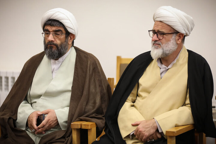 تصاویر / دیدار امام جمعه قزوین با علما وروحانیون استان زنجان