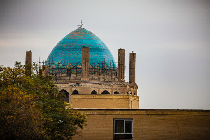 تصاویر / بازدید امام جمعه قزوین از گنبد تاریخی سلطانیه زنجان