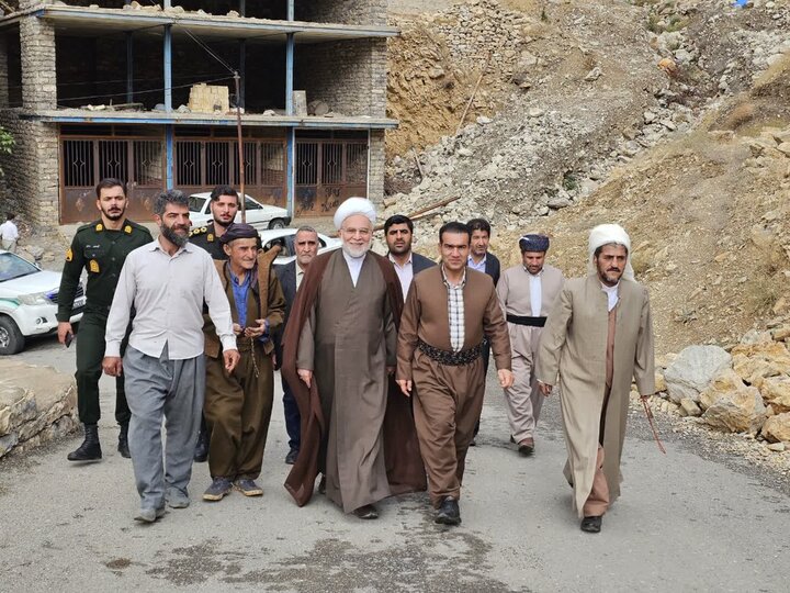 تصاویر/دیدار و گفت‌وگوی نماینده ولی‌فقیه در کردستان با مردم شهر اورامان