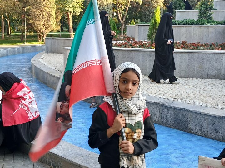 تصاویر/ اجتماع بانوان مشهدی در دفاع از حمایت از حجاب بانوان کشور آذربایجان