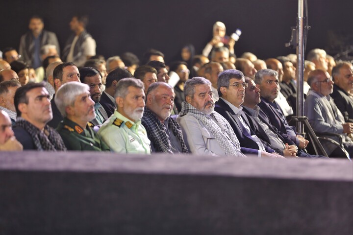 تصاویر/ اولین یادواره شهدای شاخص پدافند غیرعامل کشور و گرامیداشت شهدای یزدی جنگ‌های تحمیلی اخیر