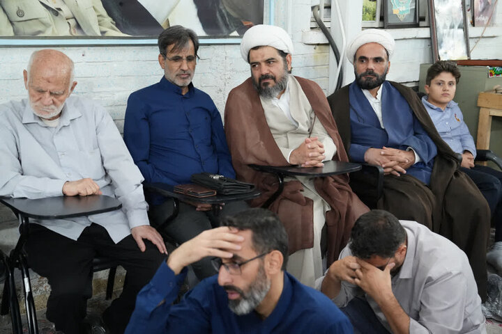 تصاویر/دیدار جمعی از اساتید و طلاب حوزه علمیه اراک با آیت‌الله اراکی