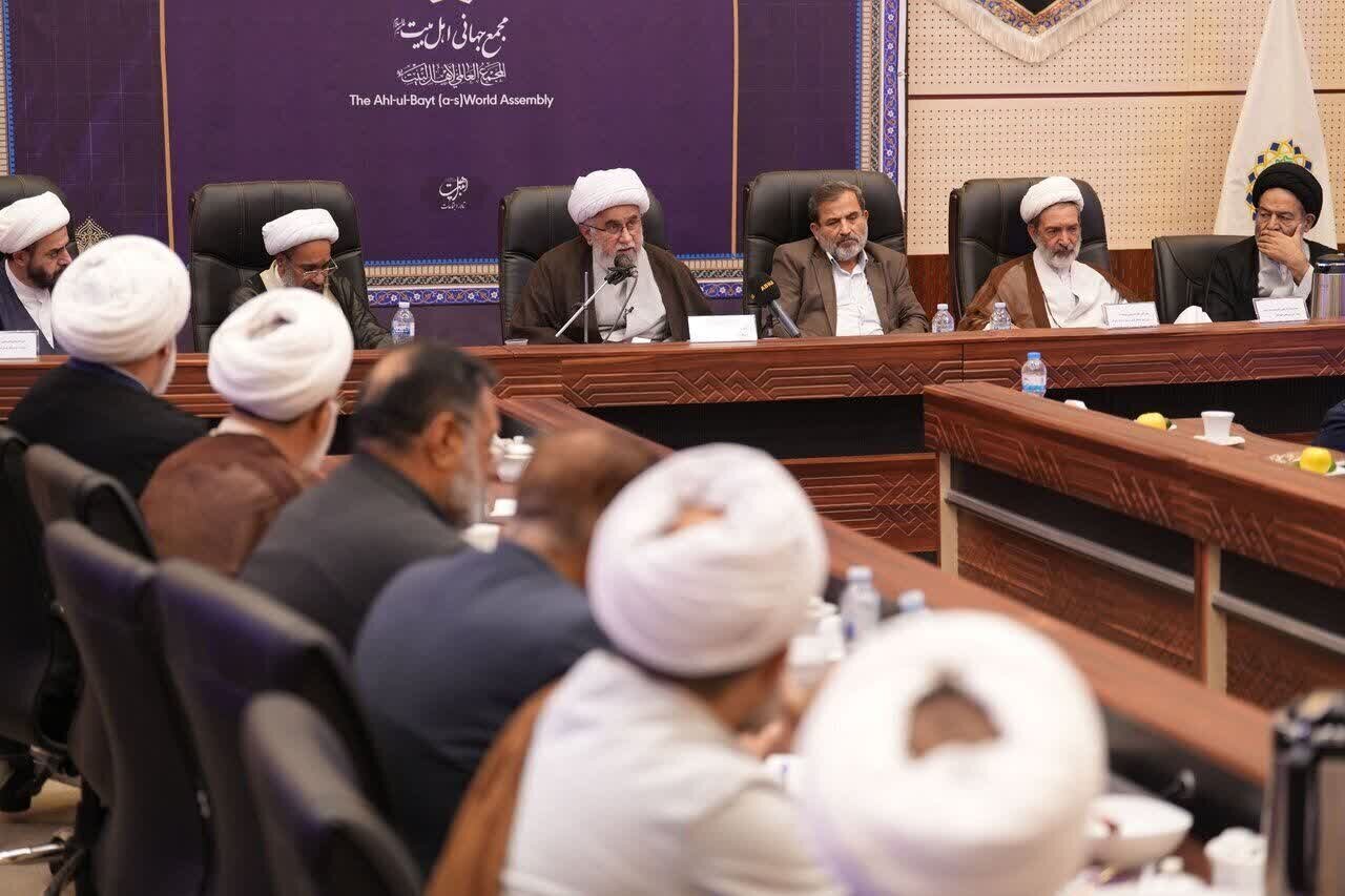 Mkutano wa Awali wa Kongamano la Kimataifa la Shahidi Sayyid Hassan Nasrullah Wafanyika Qum/ Nafasi Yake ya Kielimu, Kistaarabu na Kuitii Wilayat Vyaashiriwa