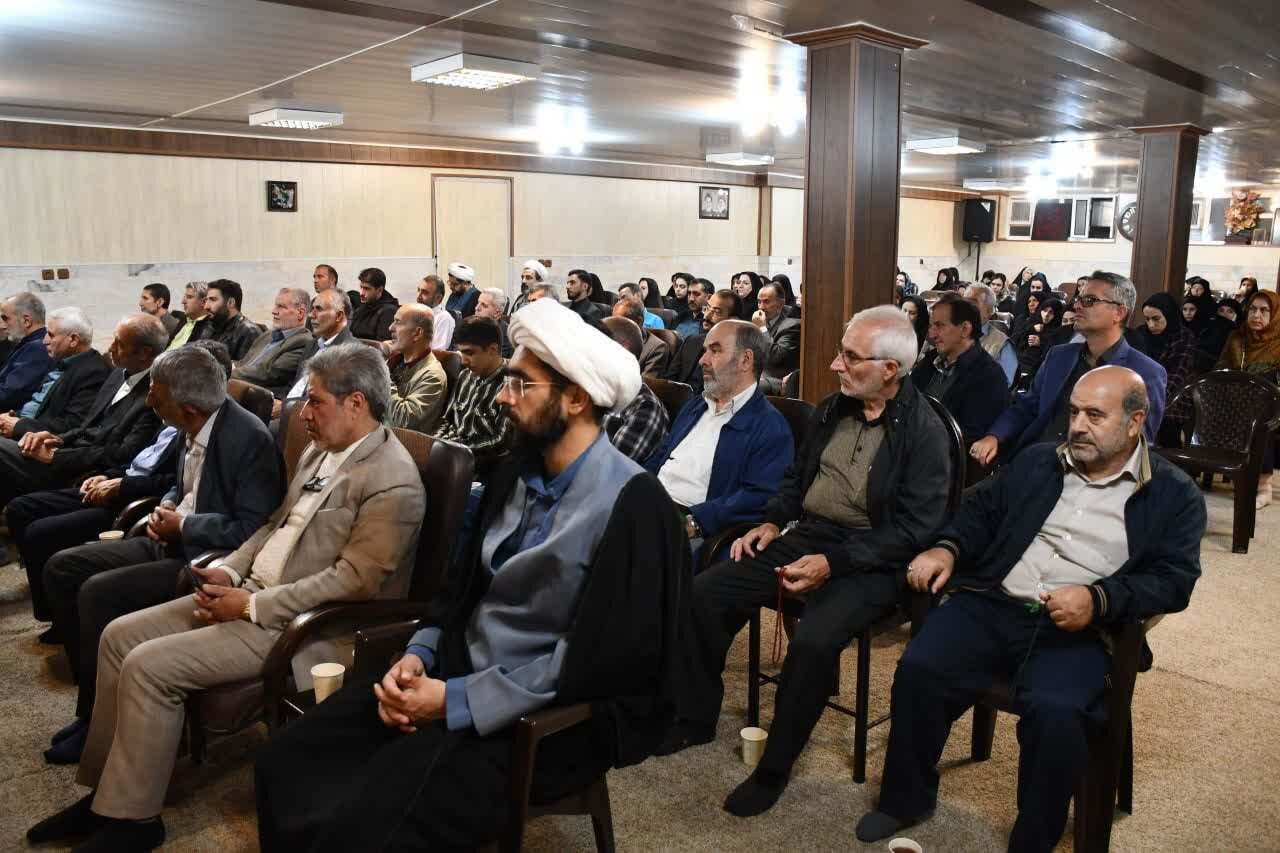 جلسه تفسیر قران کریم در خوی