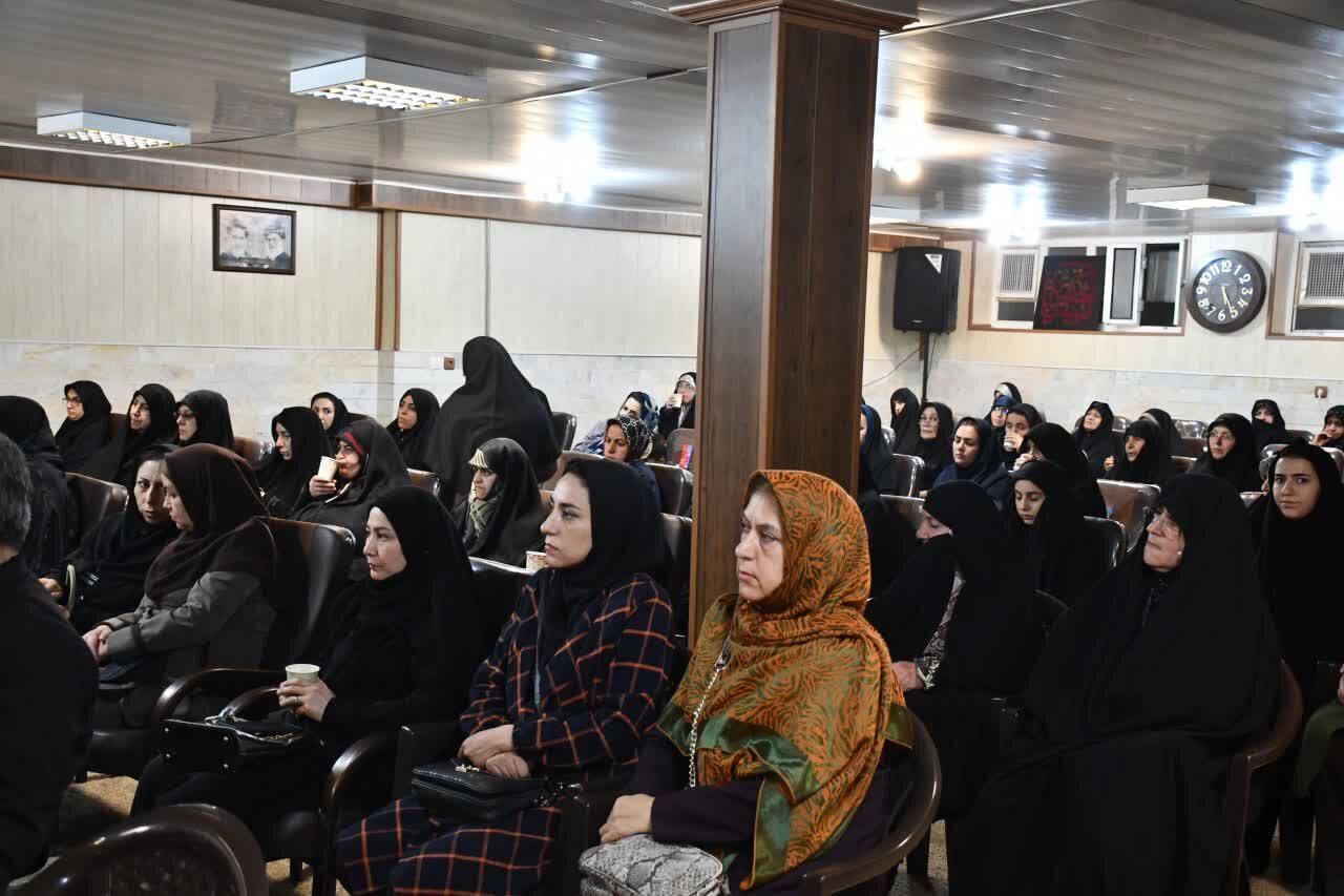 جلسه تفسیر قران کریم در خوی