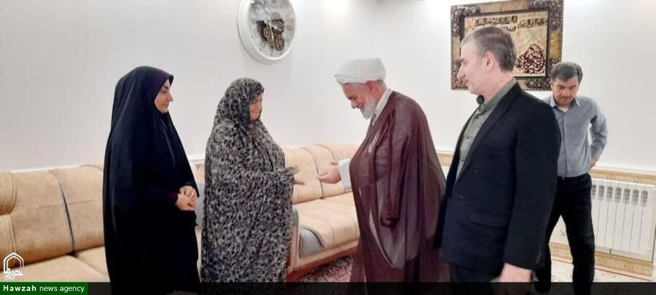 تجلیل امام جمعه اسدآباد از صبر و ایثار همسران شهدا و جانبازان+تصاویر