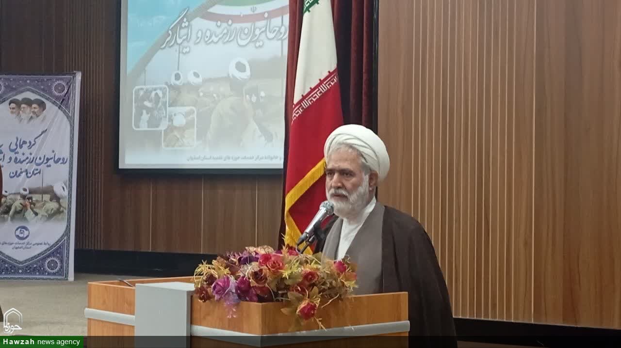 حمایت از خانواده‌های ایثارگر و فعالان جهادی حوزه از اولویت‌های خدمت‌رسانی است