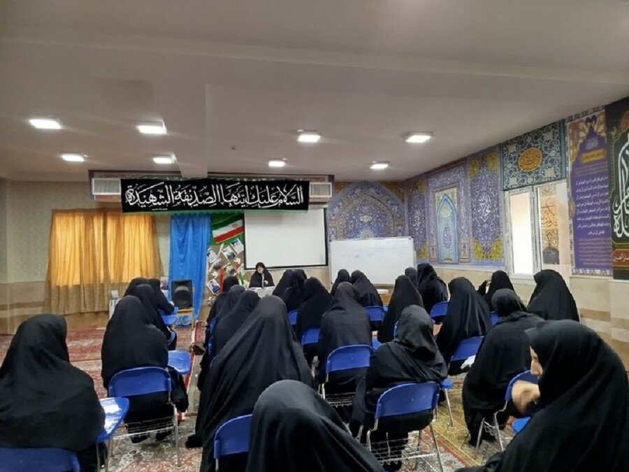 بازخوانی سیره علما راهکاری برای مقابله با چالش‌های جامعه امروز است