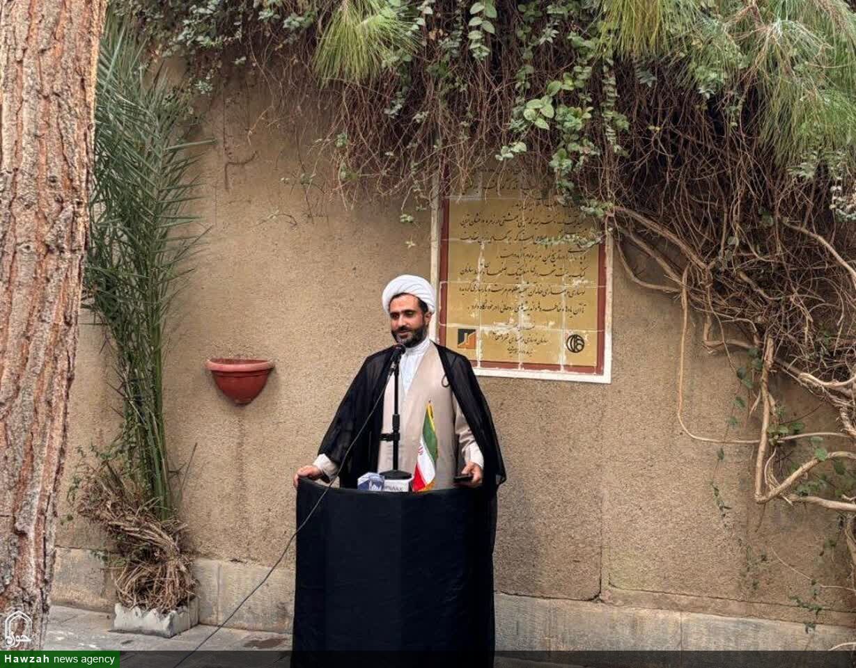 Grand Ayatollah Shobeiri Zanjani a Towering Model of Mentorship and Seminary Leadership, Says Isfahan Scholar