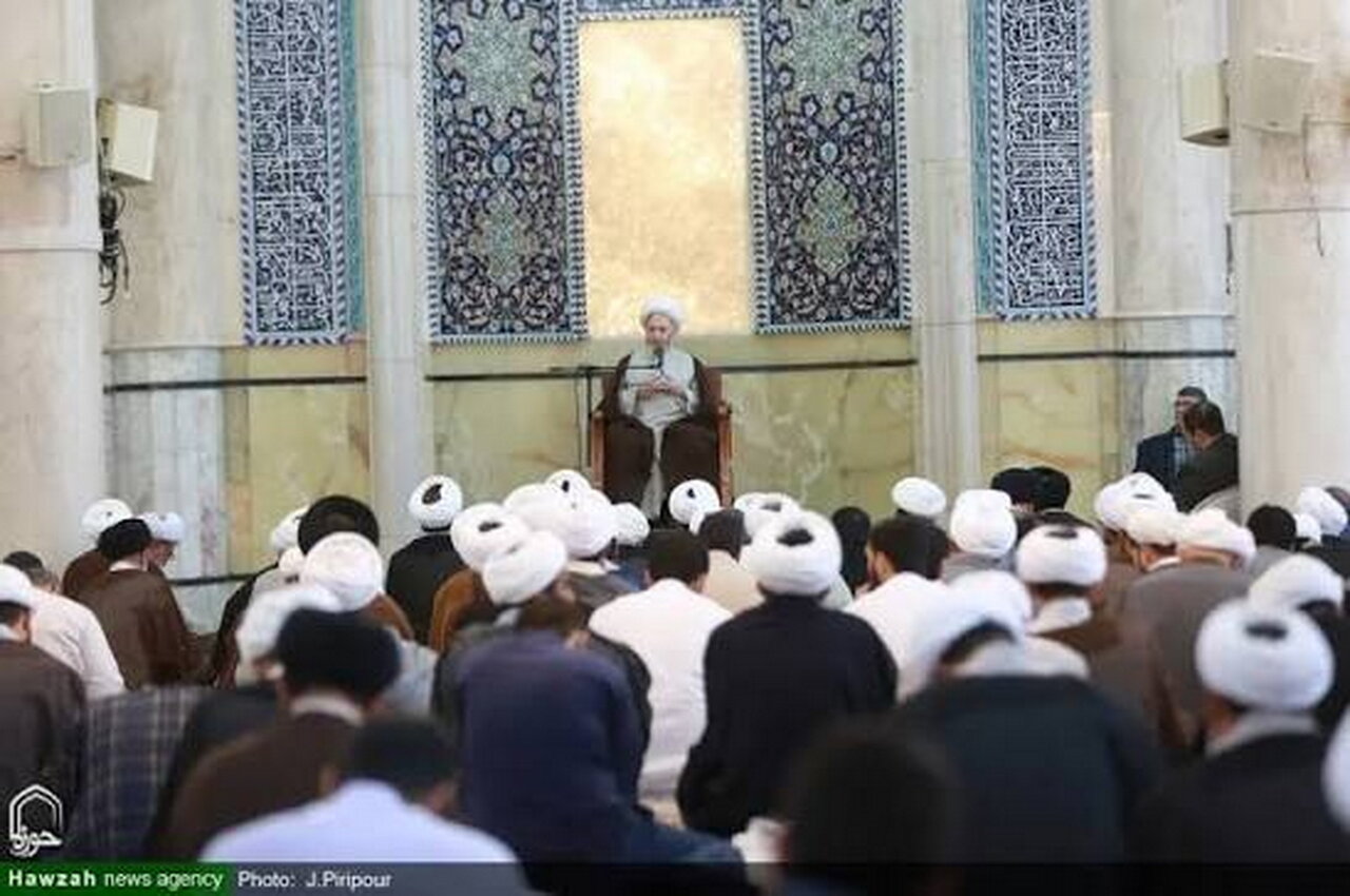 دروس آیت‌الله العظمی سبحانی در ایام فاطمیه برگزار نمی شود