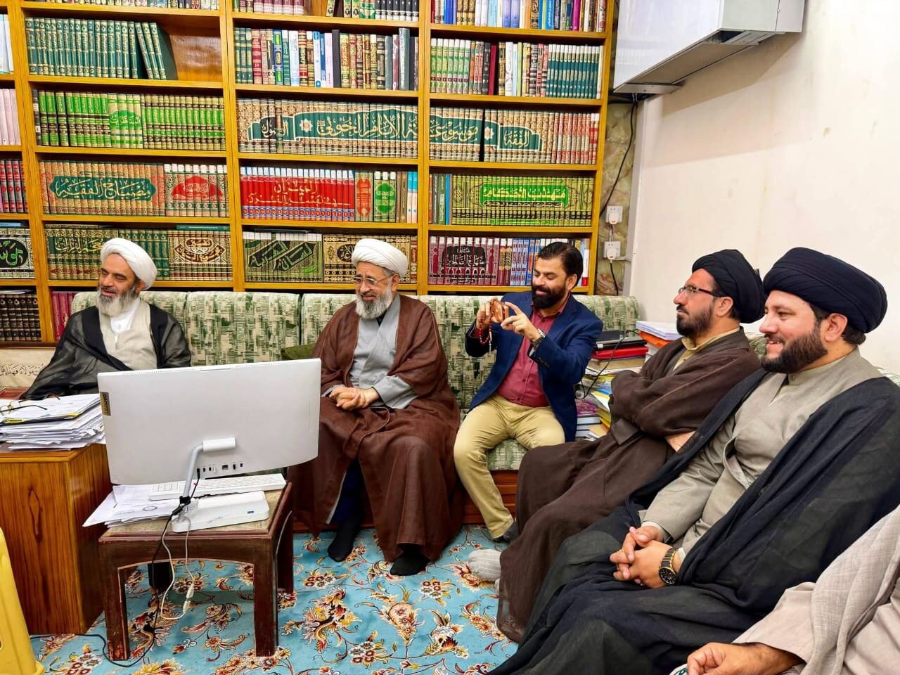 حرم امام حسینؑ کے مسئولِ امورِ دینی سے پاکستانی علماء کی ملاقات:ملکی و علاقائی صورتحال، زائرین کو درپیش مسائل اور بین المذاہب اتحاد و وحدت پر تبادلۂ خیال