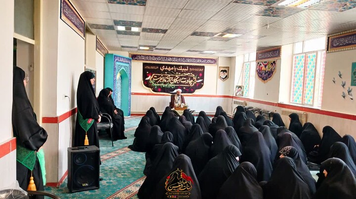 تصاویر / طنین نوای فاطمی در مدرسه علمیه معصومیه تبریز