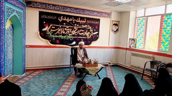 تصاویر / طنین نوای فاطمی در مدرسه علمیه معصومیه تبریز