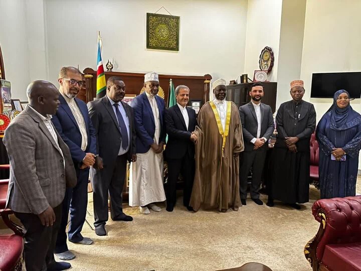 Balozi wa Iran Majid Saffar Aagana na Mufti wa Uganda/ Asisitiza Kudumisha Uhusiano