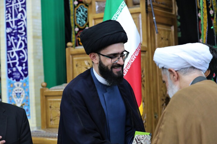 تصاویر/ برگزاری نماز جمعه بخش مرکزی یزد در مسجدجامع احمد آباد مشیر