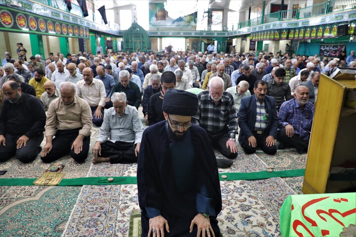 تصاویر/ برگزاری نماز جمعه بخش مرکزی یزد در مسجدجامع احمد آباد مشیر