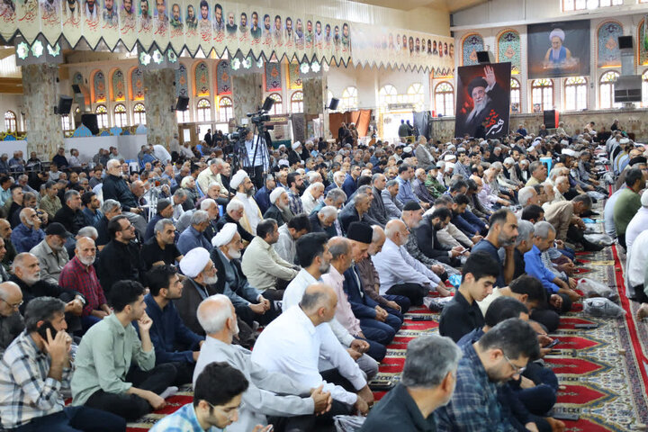 تصاویر /  نماز عبادی سیاسی جمعه در شهرستان ساری