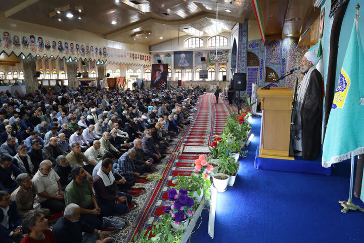 تصاویر /  نماز عبادی سیاسی جمعه در شهرستان ساری