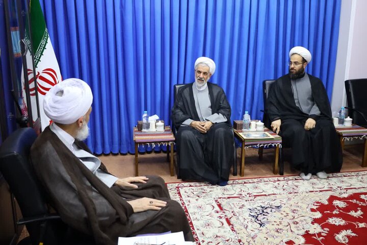 تصاویر/ دیدار  نماینده عالی رئیس شورای هماهنگی تبلیغات اسلامی کشور با نماینده ولی فقیه مازندران