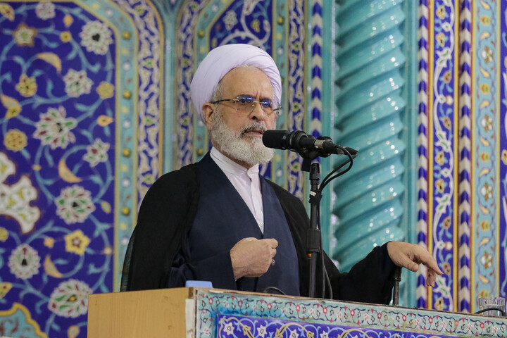 تصاویر/ اقامه نماز عبادی سیاسی جمعه در شهر مقدس قم