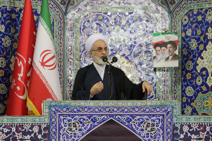 تصاویر/ اقامه نماز عبادی سیاسی جمعه در شهر مقدس قم