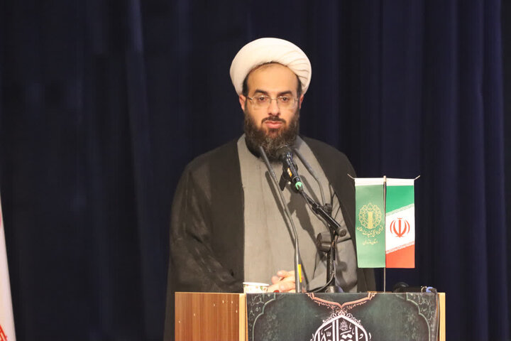 تصاویر/ حضور نماینده ولی‌فقیه مازندران در همایش تجلیل از خادمان و نقش‌آفرینان عرصه حضور در ساری