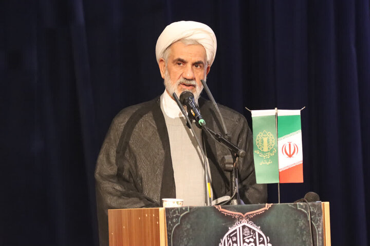 تصاویر/ حضور نماینده ولی‌فقیه مازندران در همایش تجلیل از خادمان و نقش‌آفرینان عرصه حضور در ساری