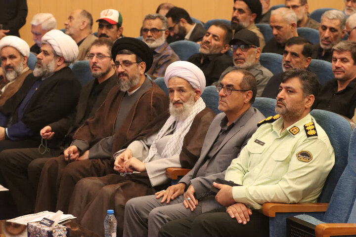 تصاویر/ حضور نماینده ولی‌فقیه مازندران در همایش تجلیل از خادمان و نقش‌آفرینان عرصه حضور در ساری