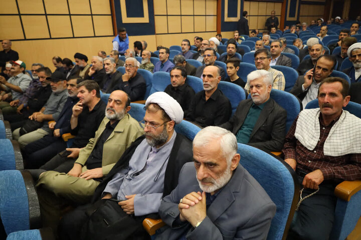 تصاویر/ حضور نماینده ولی‌فقیه مازندران در همایش تجلیل از خادمان و نقش‌آفرینان عرصه حضور در ساری