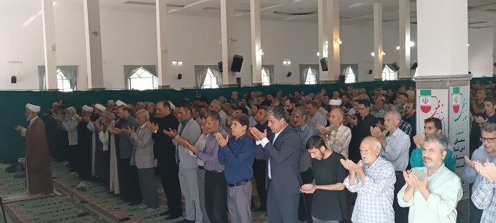 تصاویر/اقامه نماز عبادی سیاسی جمعه در ساوه