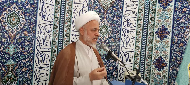 تصاویر/اقامه نماز عبادی سیاسی جمعه در ساوه