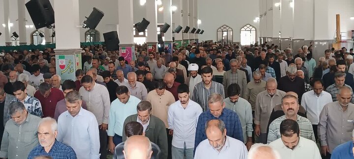 تصاویر/اقامه نماز عبادی سیاسی جمعه در ساوه