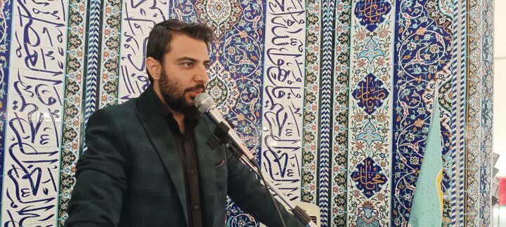 تصاویر/اقامه نماز عبادی سیاسی جمعه در ساوه