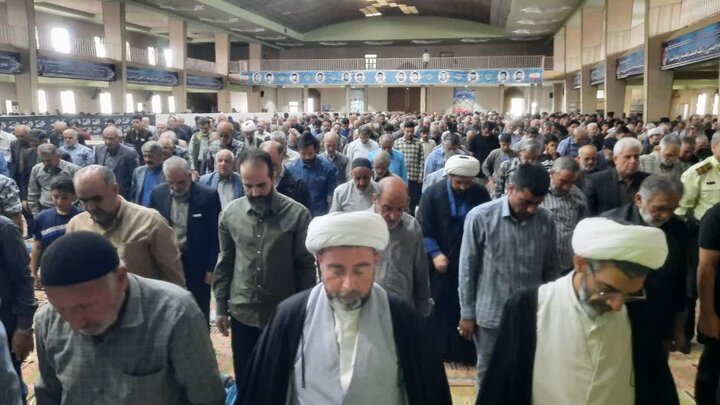 تصاویر/اقامه نماز عبادی سیاسی جمعه در خمین