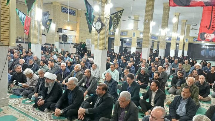 تصاویر/اقامه نماز عبادی سیاسی جمعه در خمین