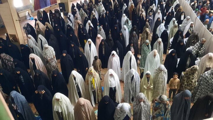 تصاویر/اقامه نماز عبادی سیاسی جمعه در خمین