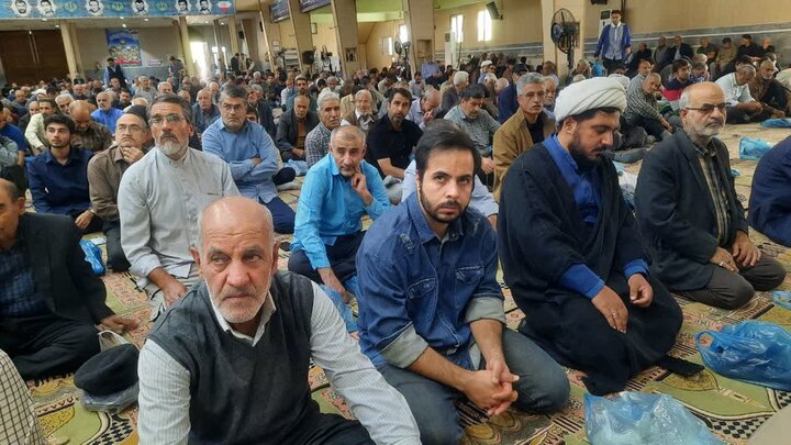 تصاویر/اقامه نماز عبادی سیاسی جمعه در خمین